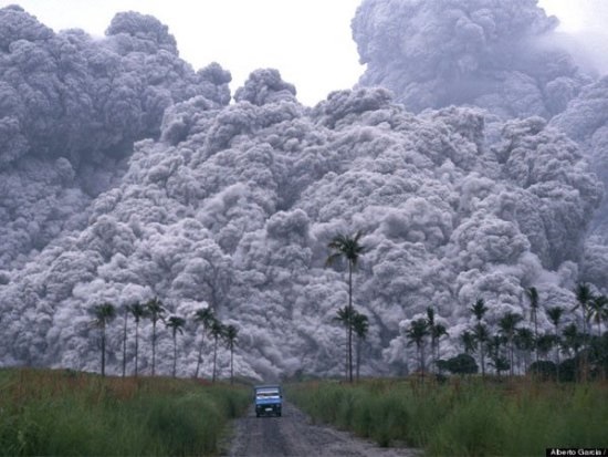 mount pinatubo before and after eruption